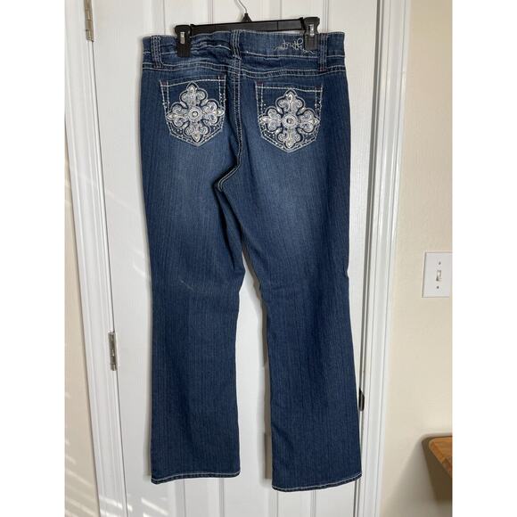 Truth Be Told Womens Bootcut Jeans Size 12 Curvy Distressed Dark Wash Bling - Picture 1 of 9